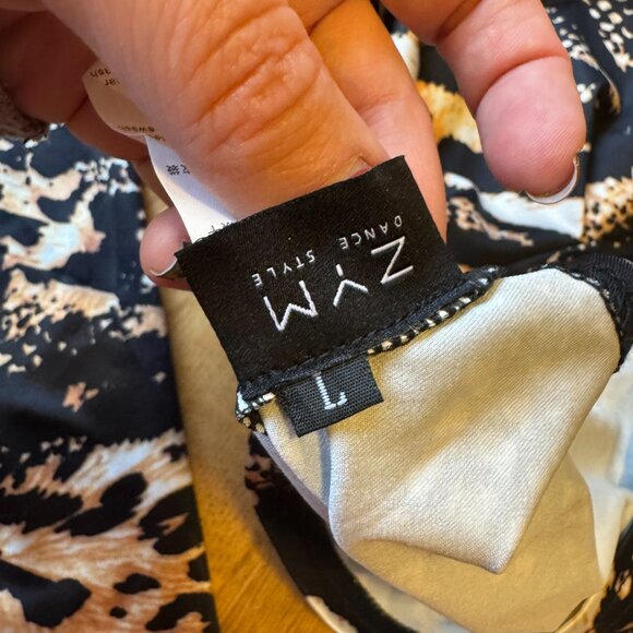 ZYM Dance Style Top Animal Print Size Large NWT - Picture 3 of 6